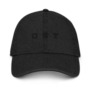 Classic Style Baseball Cap in Black. 